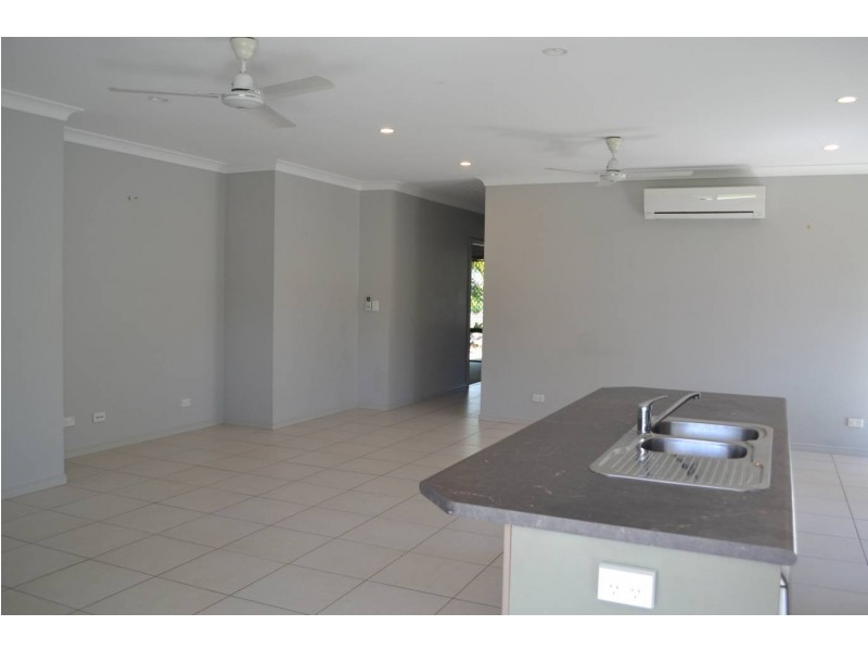 3 Seton Street, Trinity Park QLD 4879