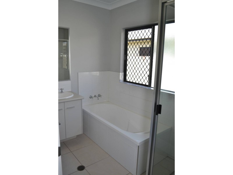 3 Seton Street, Trinity Park QLD 4879