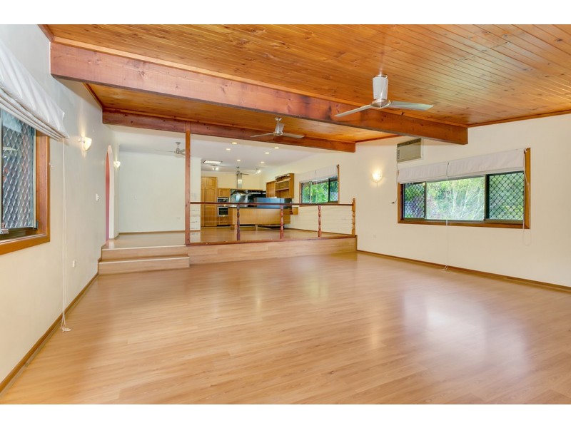 37 Anne Street, Smithfield QLD 4878