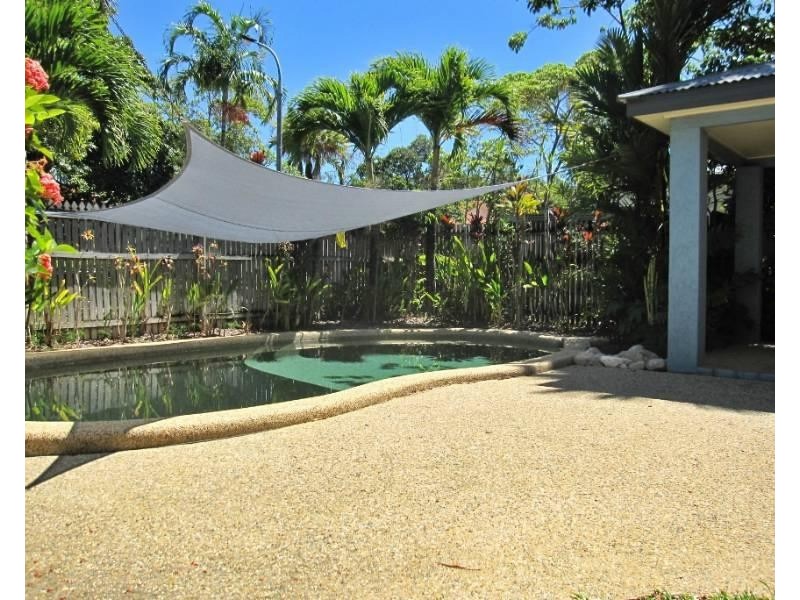 5/8 Oyster Court, Trinity Beach QLD 4879