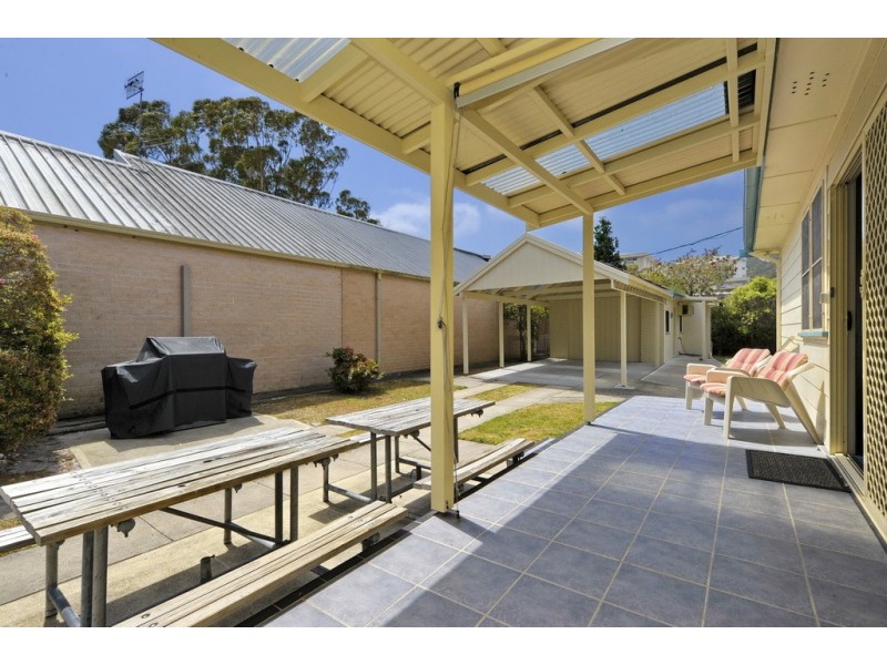 1 and 2/7 Government Road, Shoal Bay NSW 2315