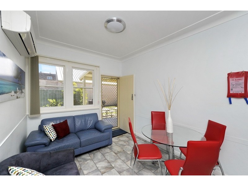 1 and 2/7 Government Road, Shoal Bay NSW 2315