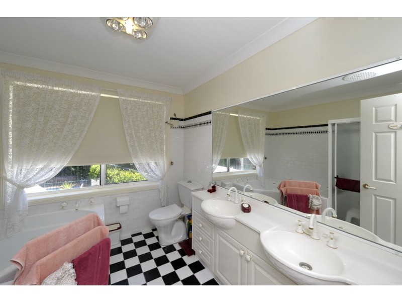 18 Windward Close, Corlette NSW 2315