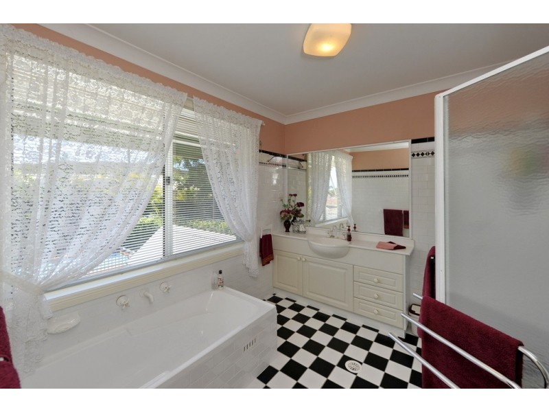 18 Windward Close, Corlette NSW 2315