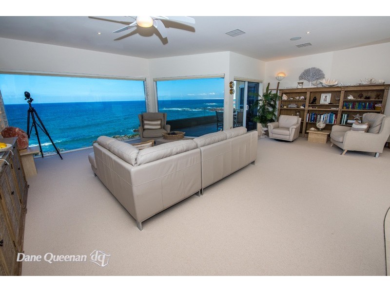 22 Pacific Street, Fishermans Bay NSW 2316