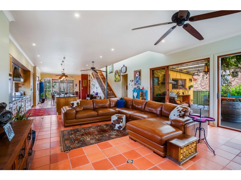 19 Sunset Boulevarde, Soldiers Point NSW 2317