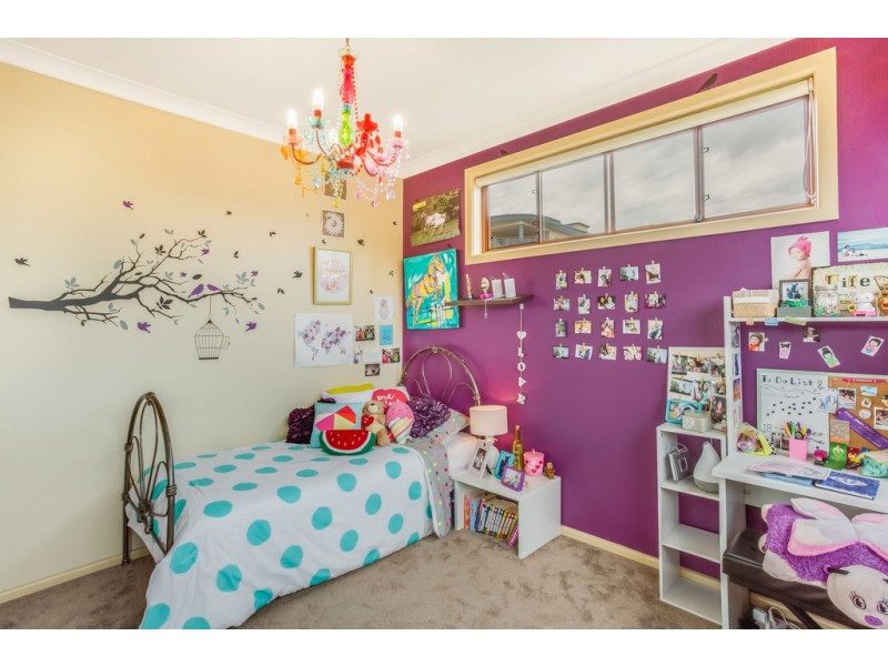 19 Sunset Boulevarde, Soldiers Point NSW 2317
