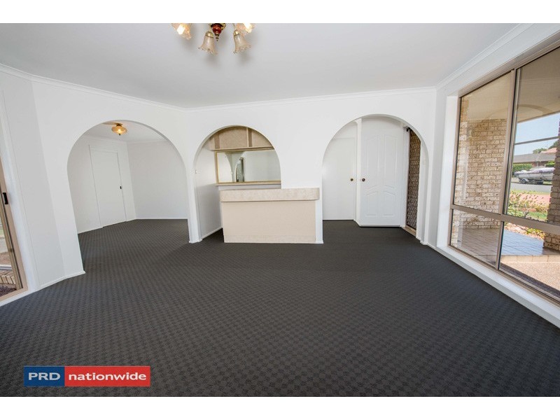 17 Caledonia Close, Salamander Bay NSW 2317