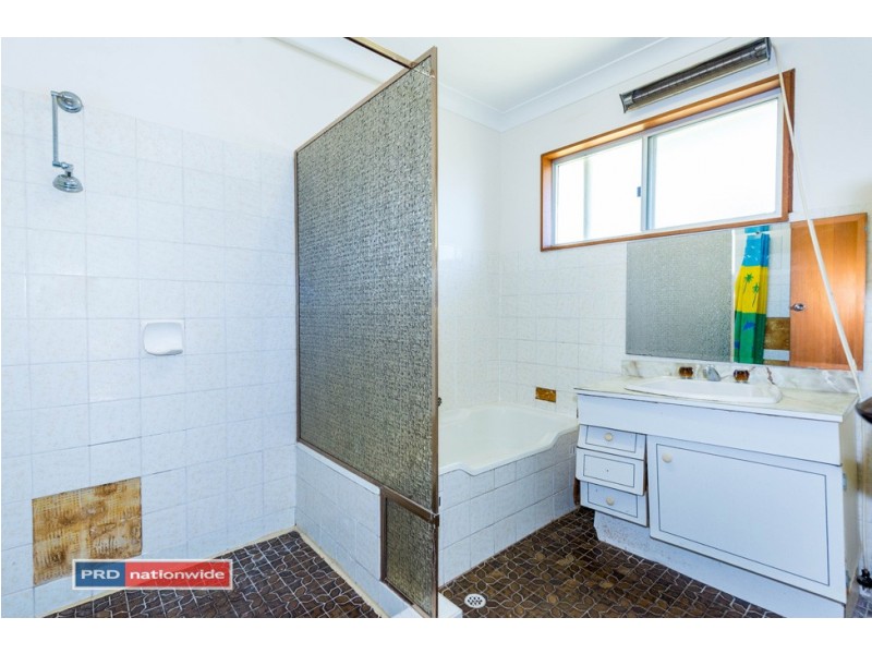 2 Lionel Avenue, Shoal Bay NSW 2315