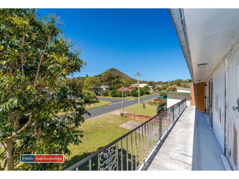 2 Lionel Avenue, Shoal Bay NSW 2315