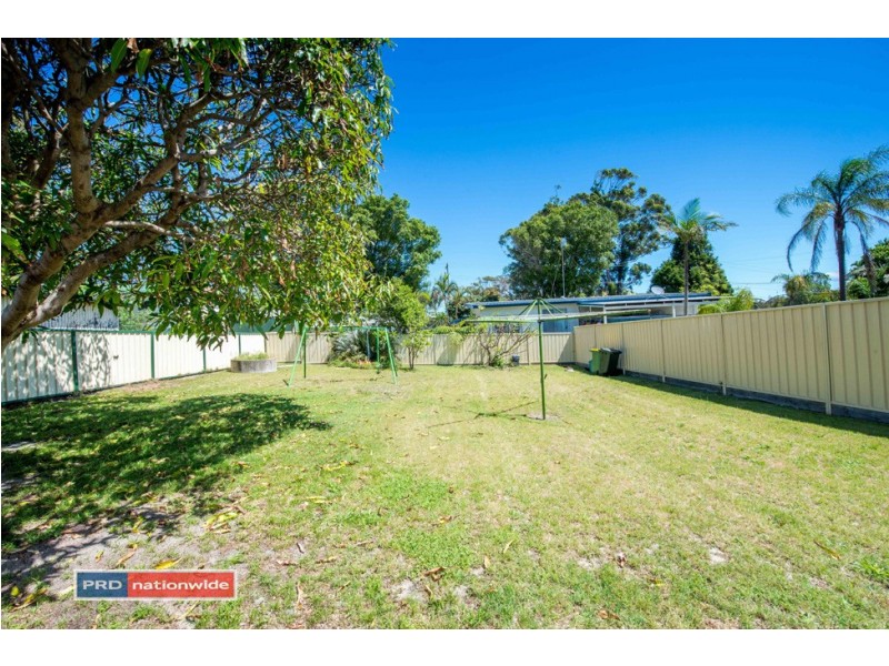 2 Lionel Avenue, Shoal Bay NSW 2315