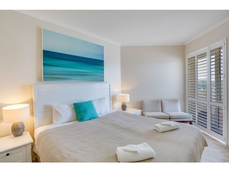 302/2a Messines Street, Shoal Bay NSW 2315