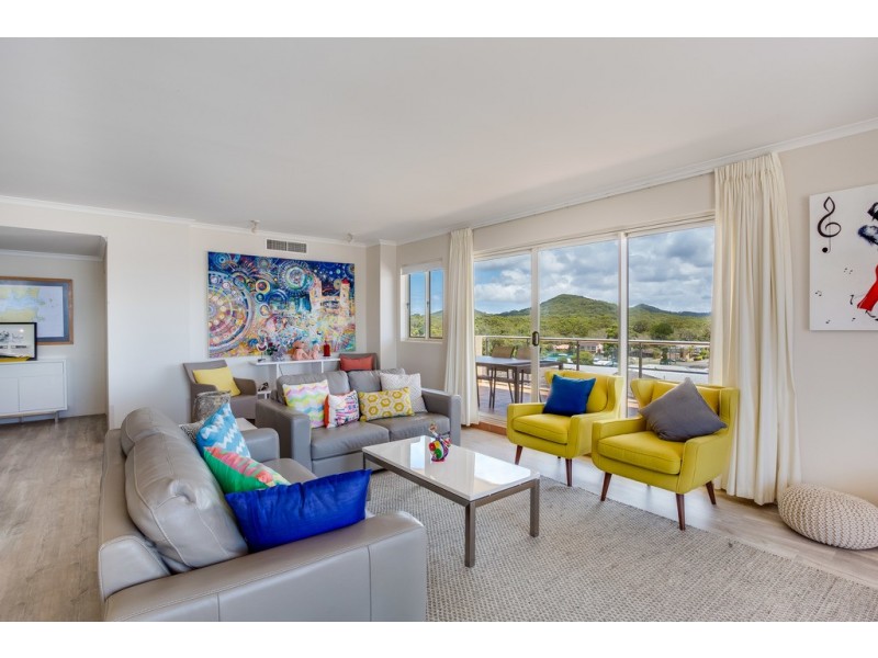 302/2a Messines Street, Shoal Bay NSW 2315