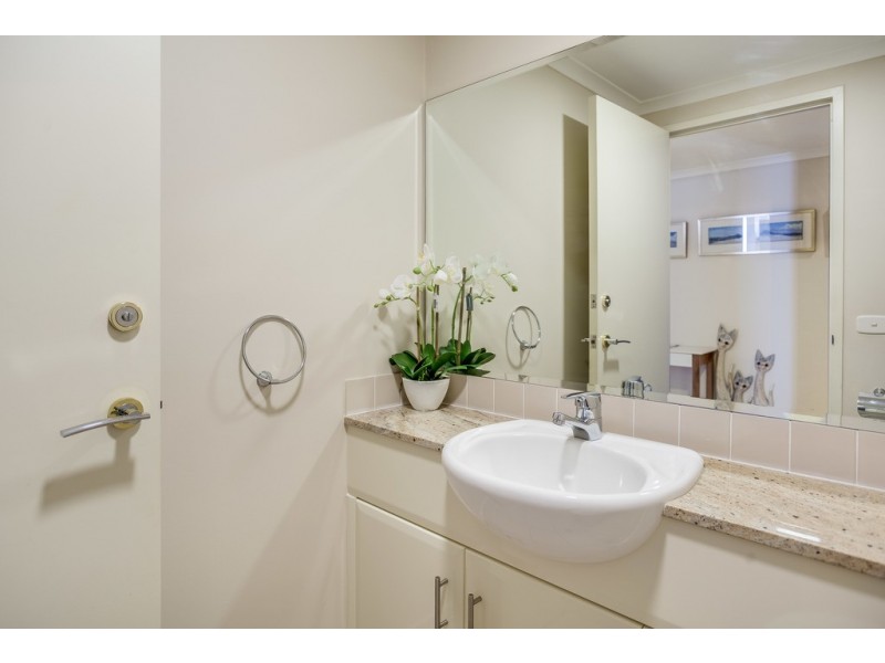 302/2a Messines Street, Shoal Bay NSW 2315