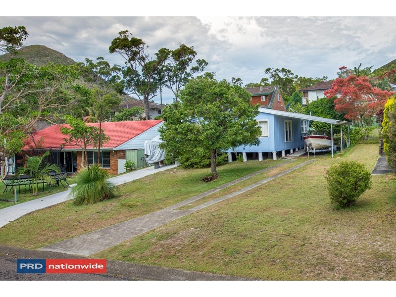 5 Essendene Road, Shoal Bay NSW 2315