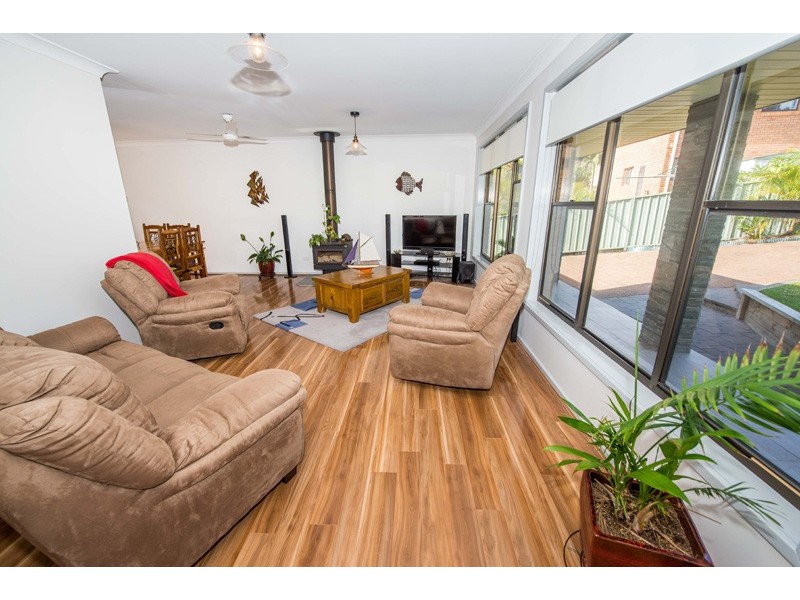 18 Amaroo Crescent, Fingal Bay NSW 2315