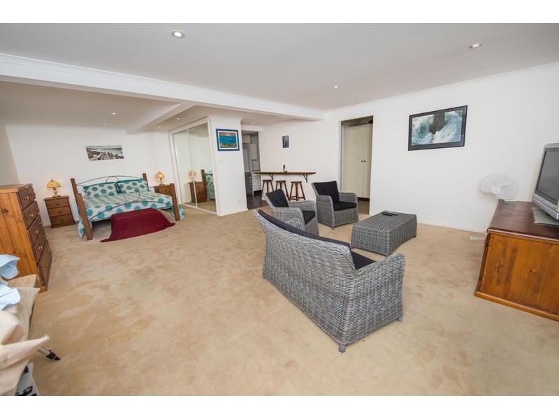 18 Amaroo Crescent, Fingal Bay NSW 2315