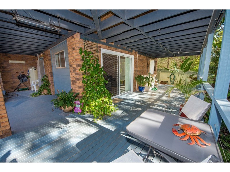 18 Amaroo Crescent, Fingal Bay NSW 2315