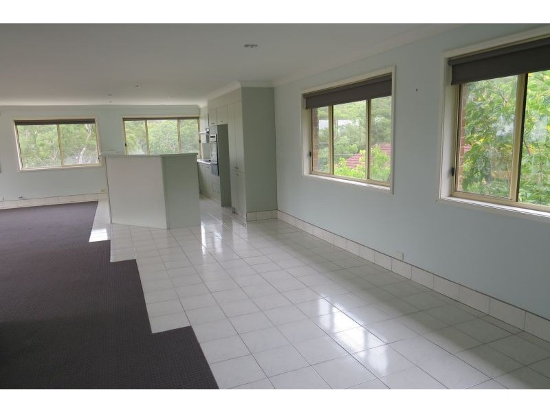 10 Tareebin Road, Nelson Bay NSW 2315