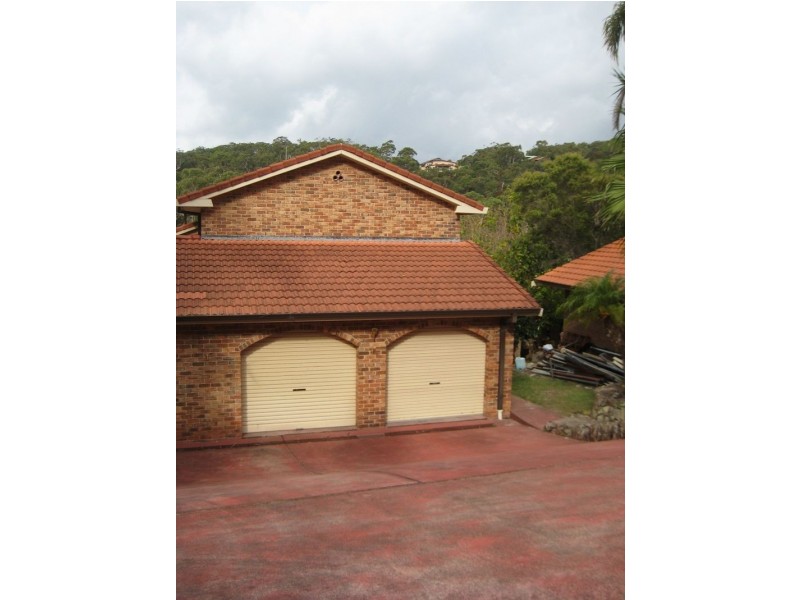 10 Tareebin Road, Nelson Bay NSW 2315