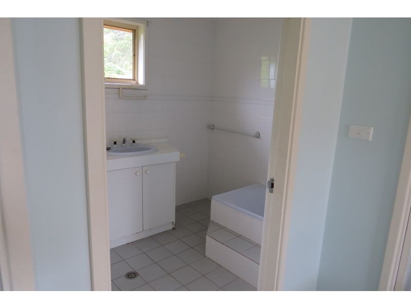 10 Tareebin Road, Nelson Bay NSW 2315