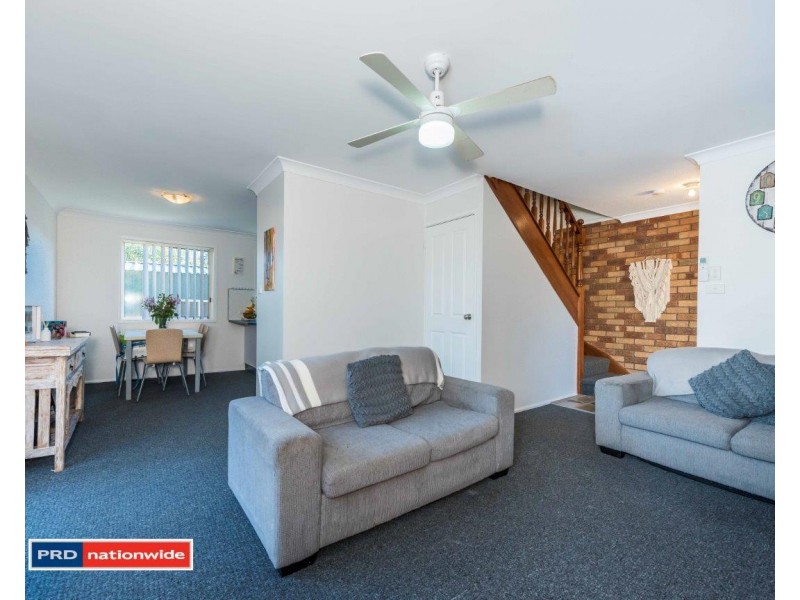 1 & 2/33 Caledonia Close, Salamander Bay NSW 2317