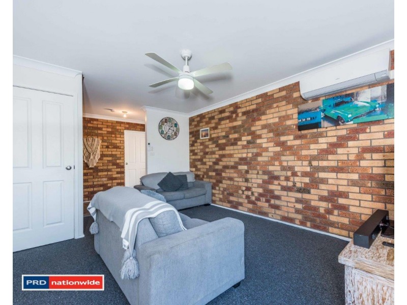 1 & 2/33 Caledonia Close, Salamander Bay NSW 2317