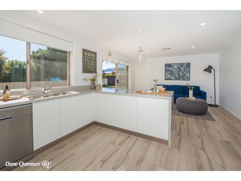 17 Caledonia Close, Salamander Bay NSW 2317