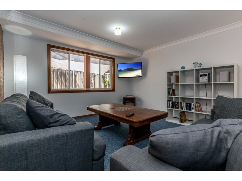 2/25 Government Road, Shoal Bay NSW 2315