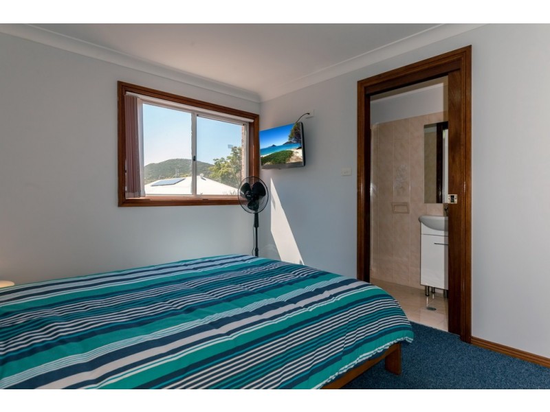 2/25 Government Road, Shoal Bay NSW 2315