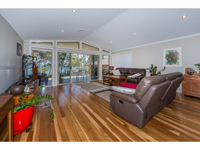 77a Kent Gardens, Soldiers Point NSW 2317