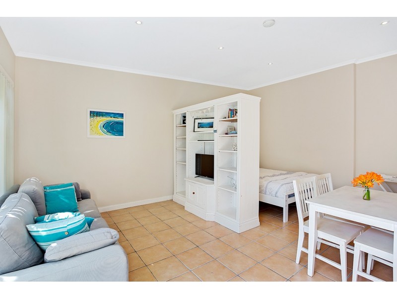 14 Shoal Bay Avenue, Shoal Bay NSW 2315