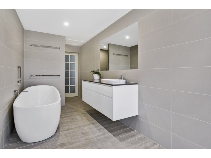 121 Tomaree Road, Shoal Bay NSW 2315