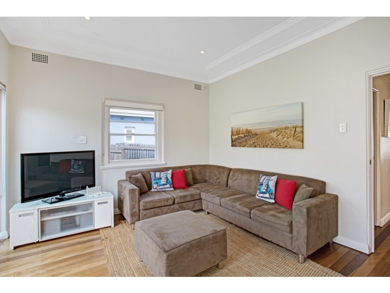 12 Tomaree Road, Shoal Bay NSW 2315