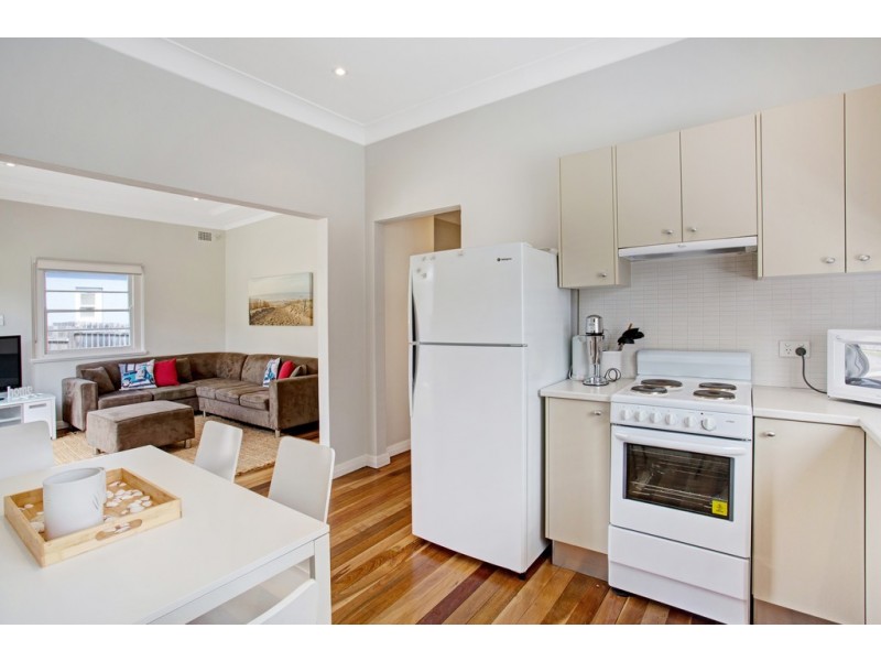 12 Tomaree Road, Shoal Bay NSW 2315