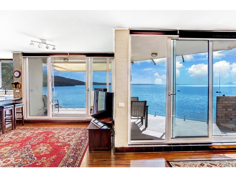 2/16 Mitchell Street, Soldiers Point NSW 2317