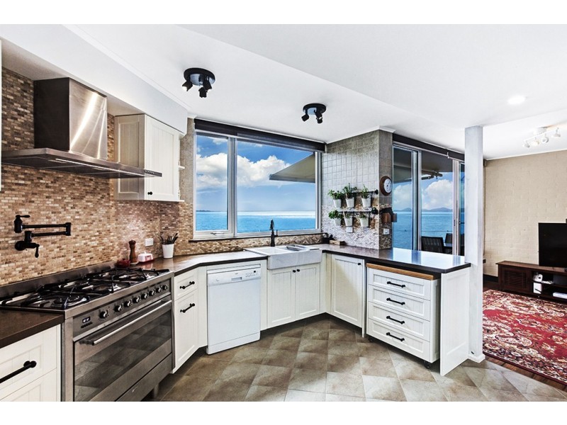 2/16 Mitchell Street, Soldiers Point NSW 2317