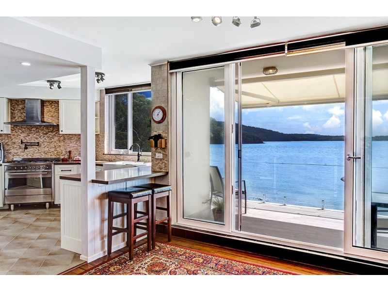 2/16 Mitchell Street, Soldiers Point NSW 2317