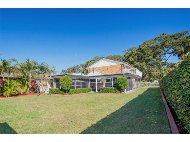 4 Fingal Street, Shoal Bay NSW 2315