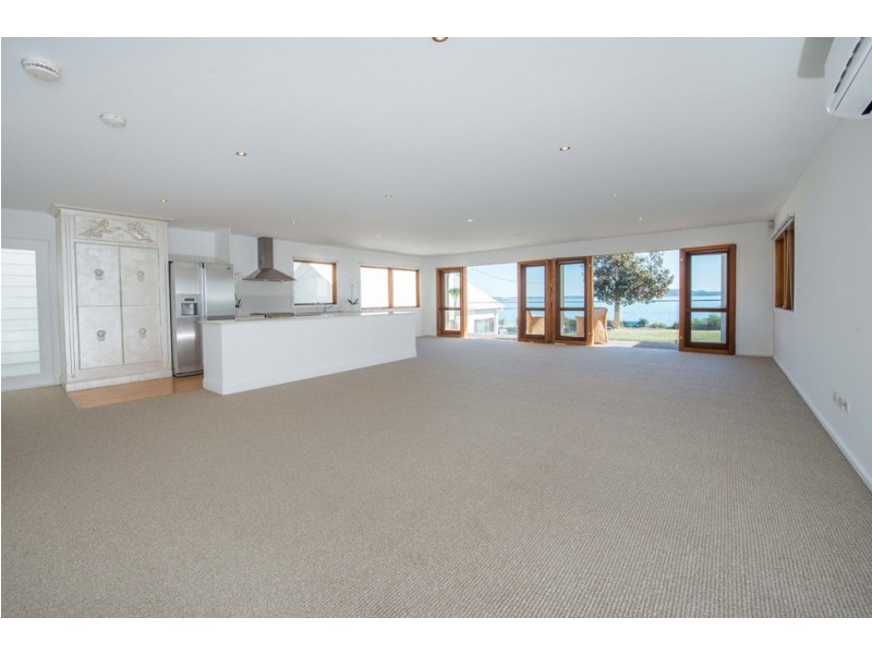 33 Victoria Parade, Nelson Bay NSW 2315