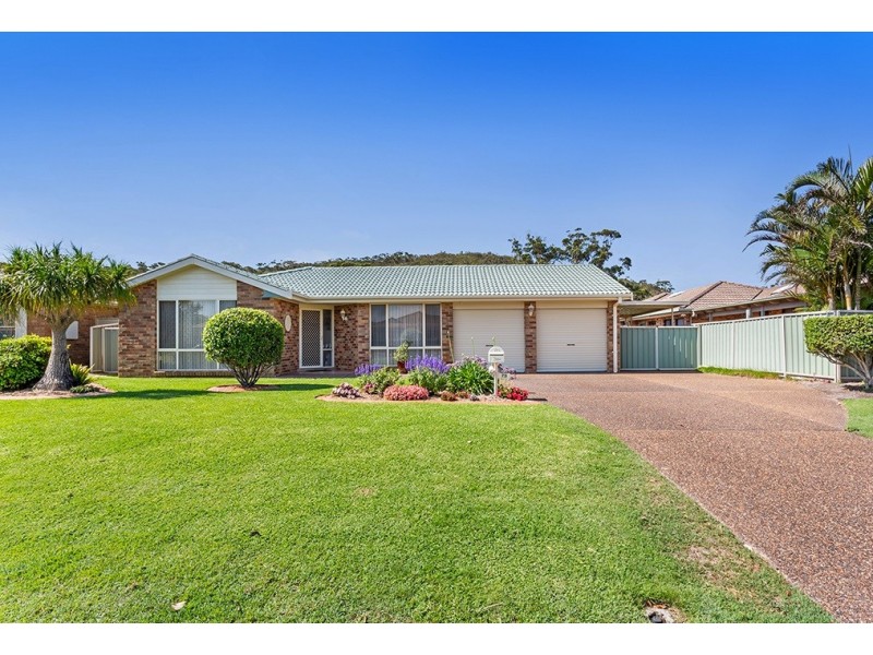 75 Shoreline Drive, Fingal Bay NSW 2315