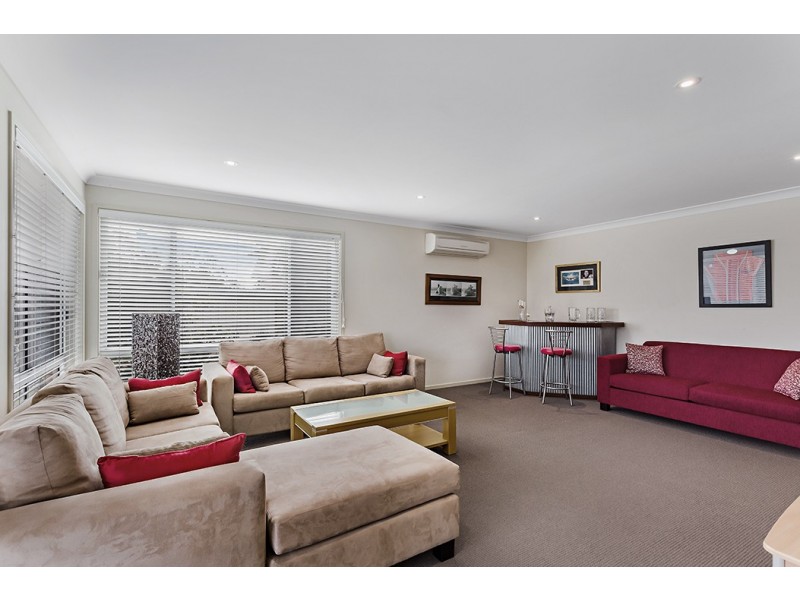 17 Upton Street, Soldiers Point NSW 2317