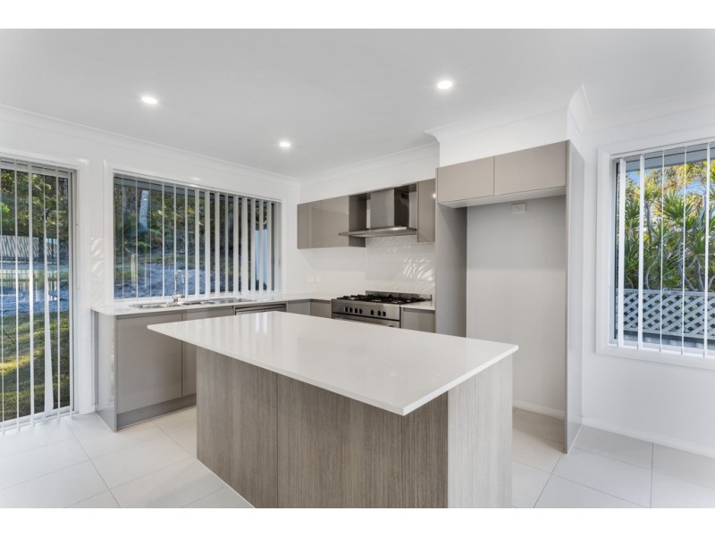 194 Rocky Point Road, Fingal Bay NSW 2315