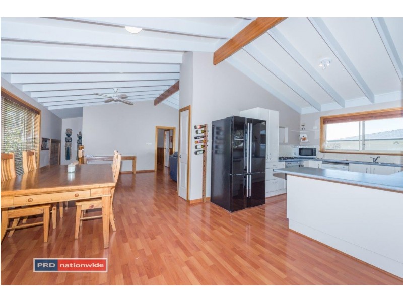 22 Ocean Beach Road, Shoal Bay NSW 2315