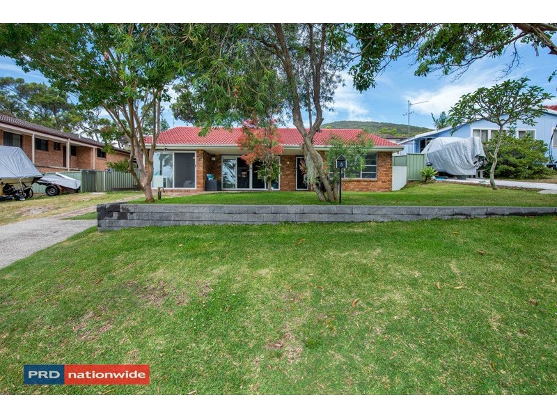 3 Essendene Road, Shoal Bay NSW 2315