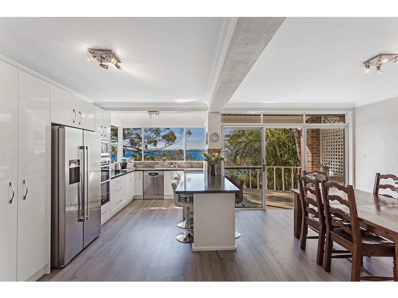 18 Gloucester Street, Nelson Bay NSW 2315