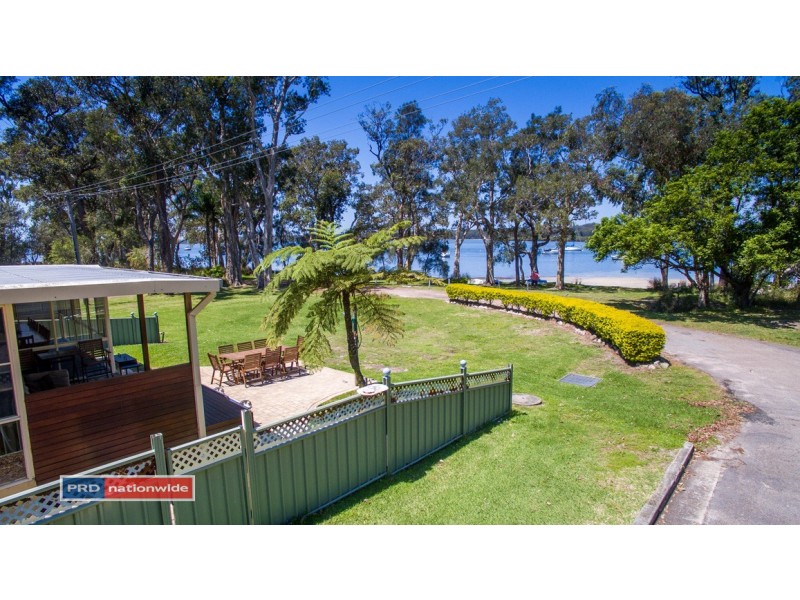 2 Crawley Avenue, Lemon Tree Passage NSW 2319