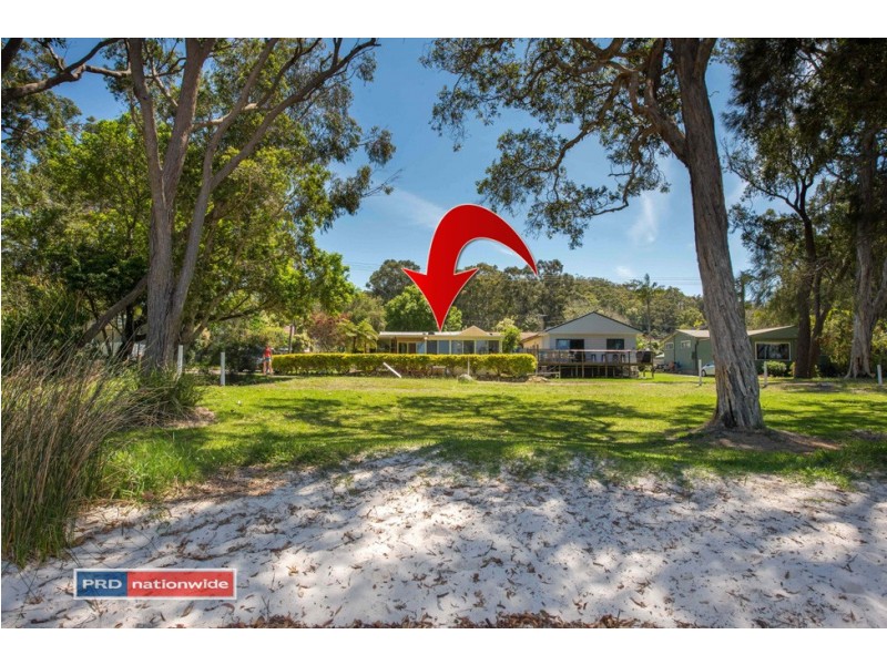 2 Crawley Avenue, Lemon Tree Passage NSW 2319