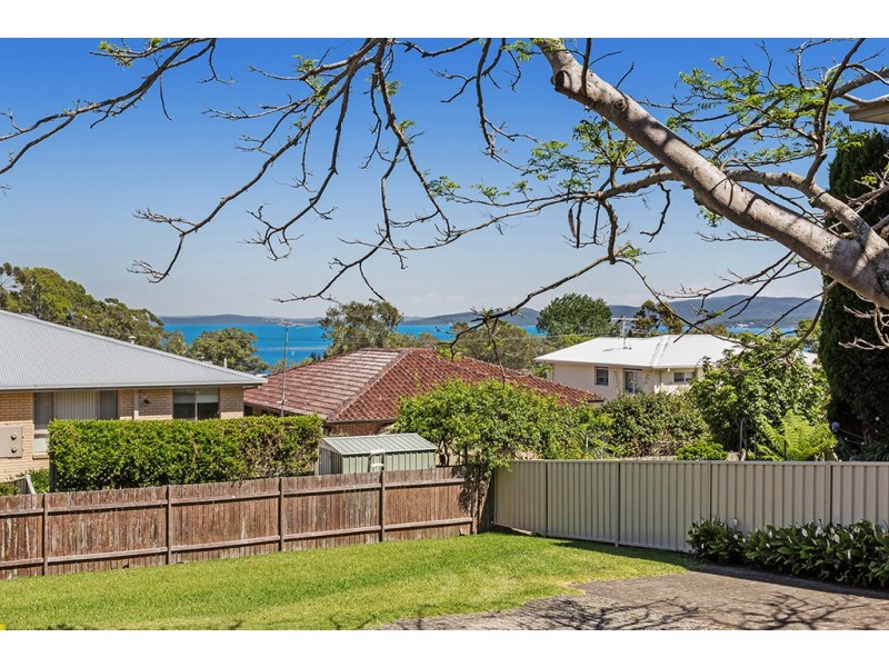 14 Lyndel Close, Soldiers Point NSW 2317