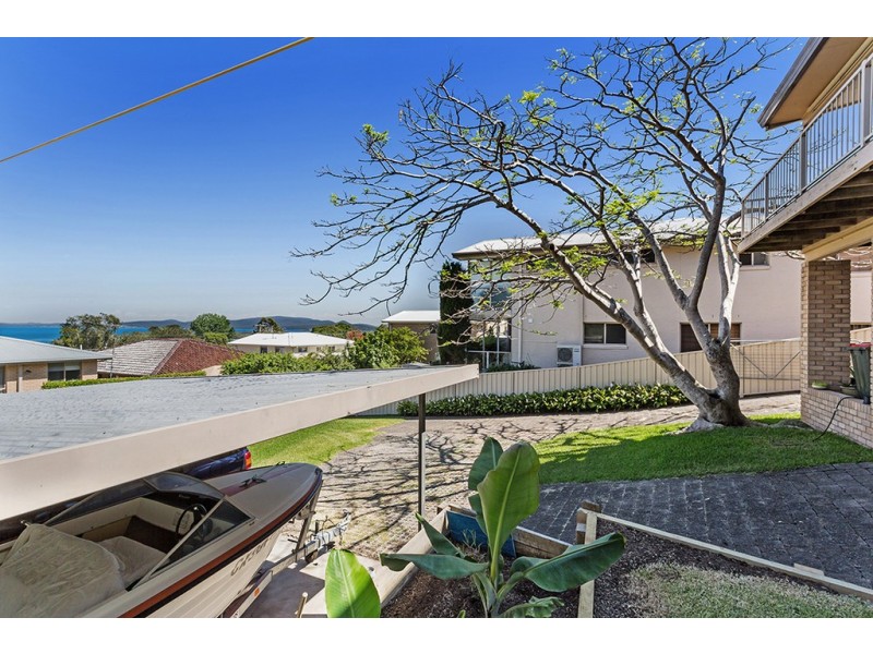 14 Lyndel Close, Soldiers Point NSW 2317